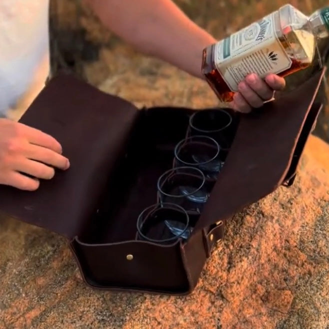 The Gruene Spirits Companion — Leather Whiskey Travel Case